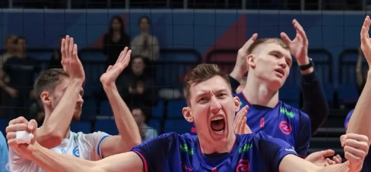 包含里昂主场战胜对手，积分榜上稳步上升的词条