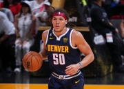 掘金绝杀时刻，三连败点燃赛场，冲击季后赛迎来胜利！