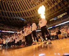 布伦森刷新里程碑,金州勇士常规赛力克新疆男篮,晋级概率达70%(新疆广汇俱乐部篮球队对阵美国探险者队) 布伦森刷新里程碑,金州勇士常规赛力克新疆男篮,晋级概率达70%(新疆广汇俱乐部篮球队对阵美国探险者队)